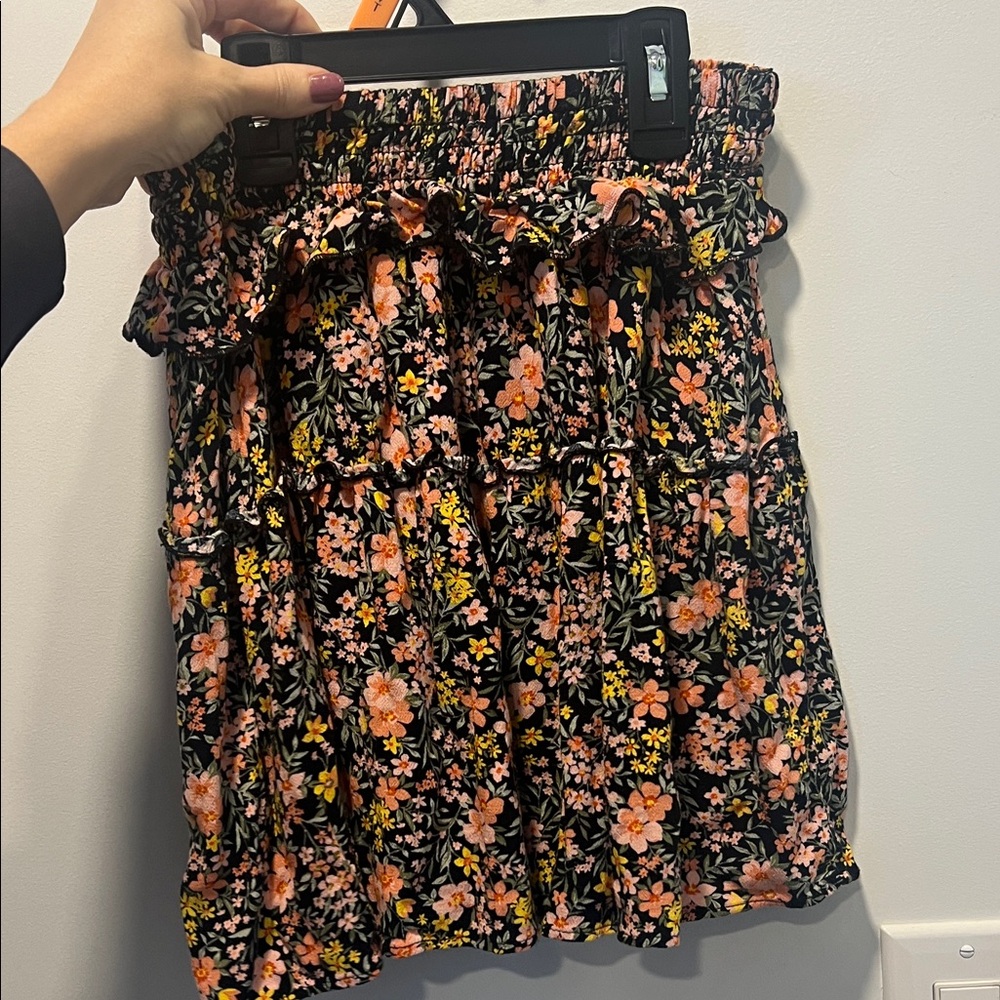 American Eagle Outfitters Black and Orange Floral Mini Skirt